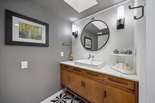 9769 Oak Point Dr, Houston, TX 77055 - Photo 21