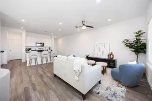 4815 Peanut Butter and Jelly Dr, Houston, TX 77048 - Photo 5