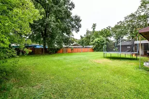 9037 Crestview Dr, Houston, TX 77078 - Photo 15