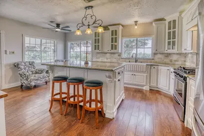 2734 Blue Hole Road, Bleiblerville, TX 78931 - Photo 13
