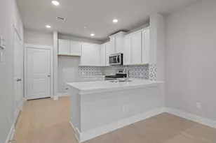 2766 Mariposa Crk Dr, Rosharon, TX 77583 - Photo 7