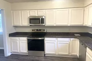 1819 Pilgrims Point Dr, Friendswood, TX 77546 - Photo 5