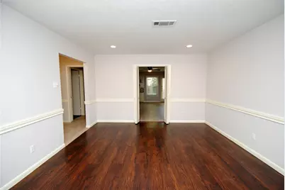 10659 Northbrook Drive, Houston, TX 77043 - Photo 5