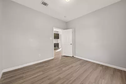 8211 Parnell Street, Houston, TX 77051 - Photo 7