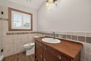 2210 Lazybrook Dr, Houston, TX 77008 - Photo 15