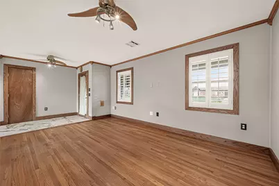 2210 Lazybrook Drive, Houston, TX 77008 - Photo 5