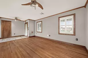 2210 Lazybrook Dr, Houston, TX 77008 - Photo 5