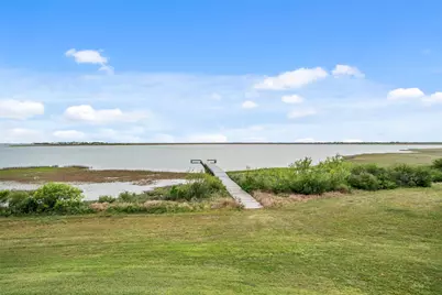 3129 Camp Hulen Drive, Palacios, TX 77465 - Photo 11