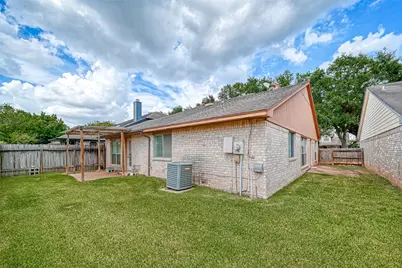 2102 Creekshire Drive, Sugar Land, TX 77478 - Photo 37
