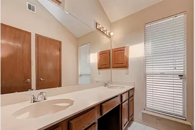 2102 Creekshire Drive, Sugar Land, TX 77478 - Photo 19