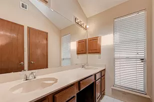 2102 Creekshire Dr, Sugar Land, TX 77478 - Photo 19
