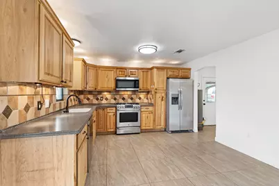 16815 Avenue A, Channelview, TX 77530 - Photo 9
