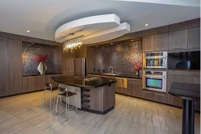 1901 Post Oak Boulevard #4114, Houston, TX 77056 - Photo 25