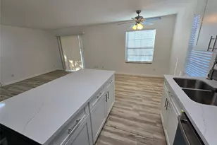 12660 Ashford Point Dr, Houston, TX 77082 - Photo 9