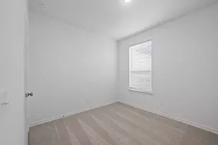 1002 S Oakhurst Dr, Dayton, TX 77535 - Photo 15