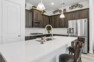 10139 Bayou Oaks Dr, Conroe, TX 77385 - Photo 5