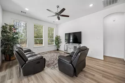 10139 Bayou Oaks Drive, Conroe, TX 77385 - Photo 3