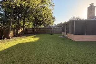 14215 Royal Hill Dr, Houston, TX 77083 - Photo 19