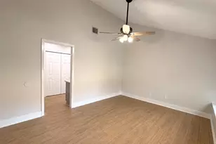 14215 Royal Hill Dr, Houston, TX 77083 - Photo 13