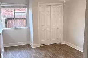 14215 Royal Hill Dr, Houston, TX 77083 - Photo 7