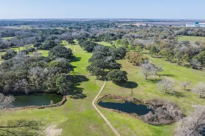 5012 Freedom Lane, Bay City, TX 77414 - Photo 11