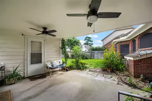 11910 Susie Ct, Pinehurst, TX 77362 - Photo 15