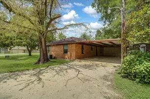 101 Oak St, Dayton, TX 77535 - Photo 33