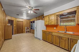 101 Oak St, Dayton, TX 77535 - Photo 29