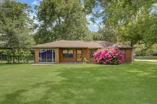 101 Oak St, Dayton, TX 77535 - Photo 37