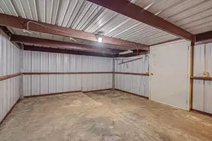 101 Oak St, Dayton, TX 77535 - Photo 31