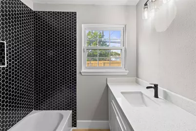 820 18th Avenue N, Texas City, TX 77590 - Photo 21