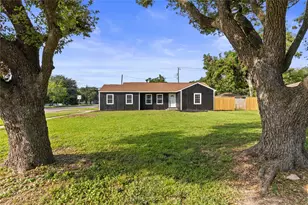 820 18th Ave N, Texas City, TX 77590 - Photo 3