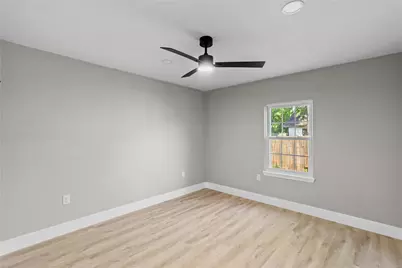 820 18th Avenue N, Texas City, TX 77590 - Photo 27