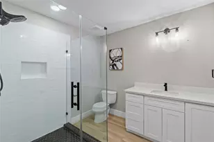 820 18th Ave N, Texas City, TX 77590 - Photo 33