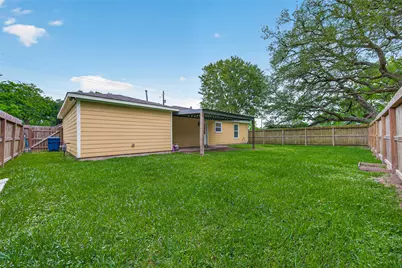 1708 and 1702 Sycamore Avenue, Bay City, TX 77414 - Photo 35