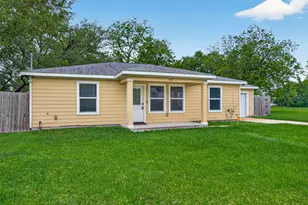 1708 and 1702 Sycamore Ave, Bay City, TX 77414 - Photo 5