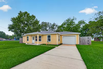 1708 and 1702 Sycamore Avenue, Bay City, TX 77414 - Photo 1
