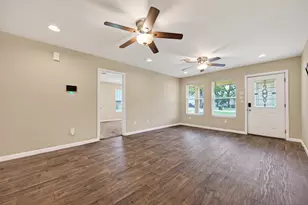 1708 and 1702 Sycamore Ave, Bay City, TX 77414 - Photo 11
