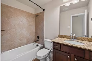 31 Whispering Thicket Pl, The Woodlands, TX 77375 - Photo 37