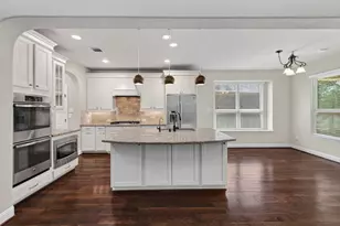 31 Whispering Thicket Pl, The Woodlands, TX 77375 - Photo 13