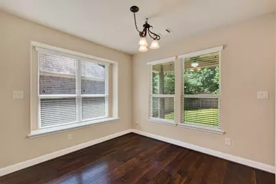 31 Whispering Thicket Place, The Woodlands, TX 77375 - Photo 17