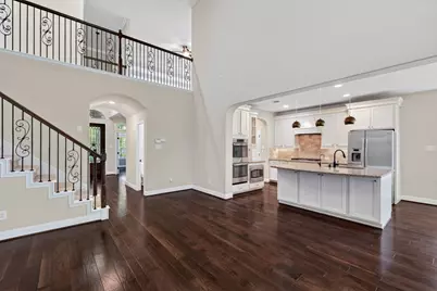 31 Whispering Thicket Place, The Woodlands, TX 77375 - Photo 11