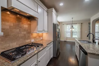31 Whispering Thicket Place, The Woodlands, TX 77375 - Photo 13