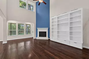 31 Whispering Thicket Pl, The Woodlands, TX 77375 - Photo 9
