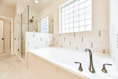 18721 Egret Oaks Lane, Webster, TX 77058 - Photo 23