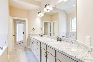 18721 Egret Oaks Ln, Webster, TX 77058 - Photo 21