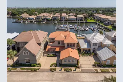 529 Southport Lane, Kemah, TX 77565 - Photo 3