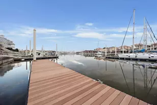 529 Southport Ln, Kemah, TX 77565 - Photo 5