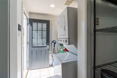 606 W Drew Street #B, Houston, TX 77006 - Photo 3