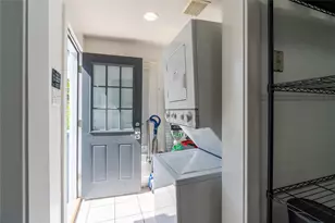606 W Drew St, Houston, TX 77006 - Photo 3